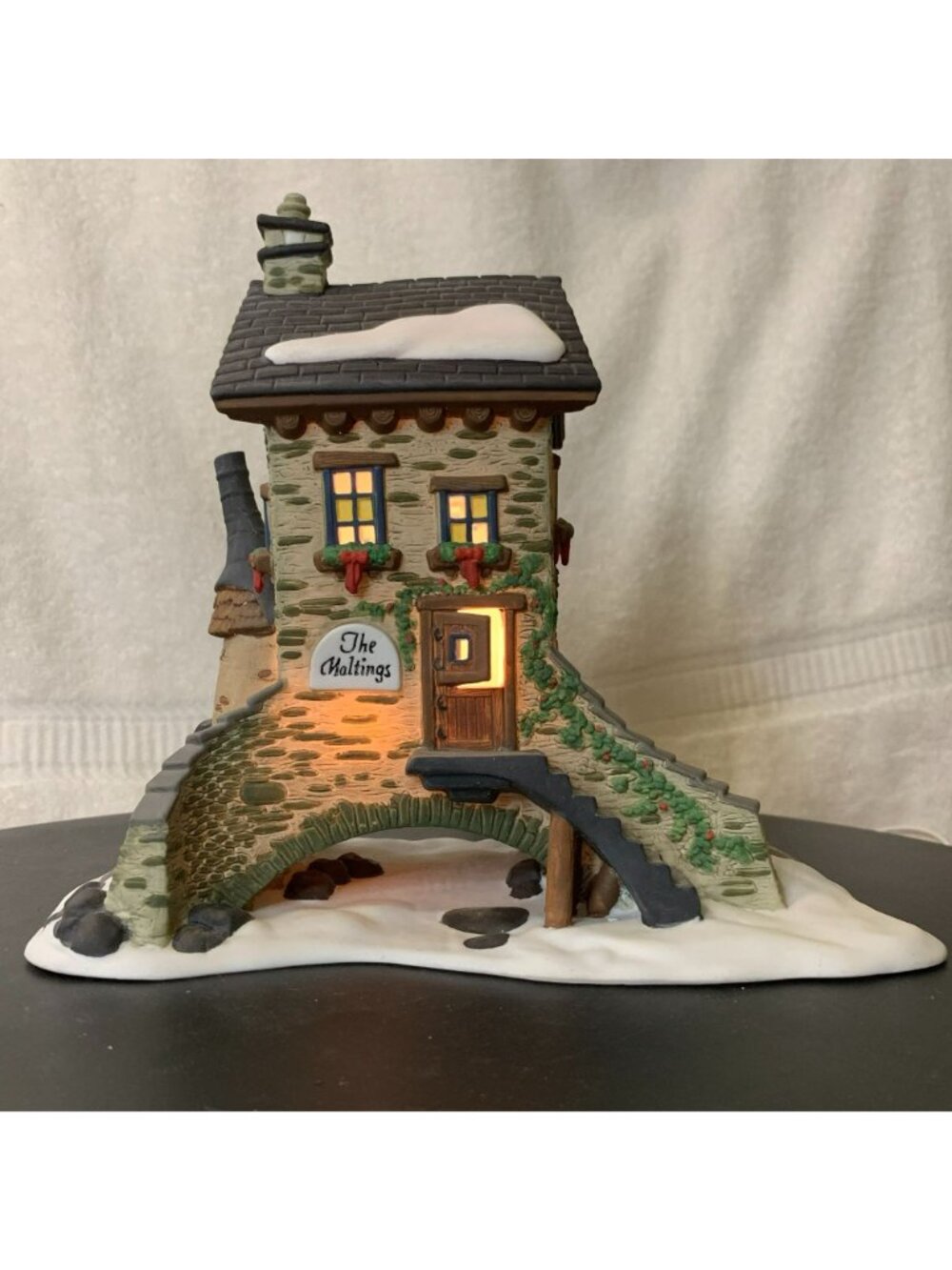 Dept 56 The Maltings Dickens Village Lighted Christmas Building From 1995 - Picture 4 of 9